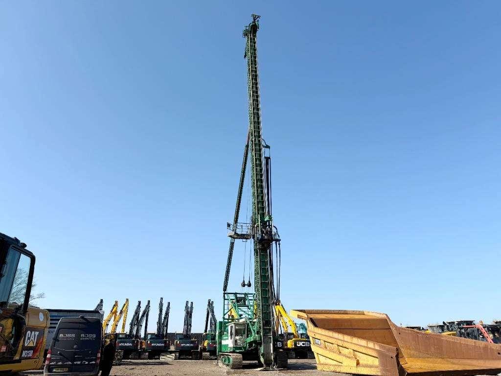 Hitachi KH150GLS-2 - 30.3m Drill / Powerpack / Hydr Tracks Foto 3