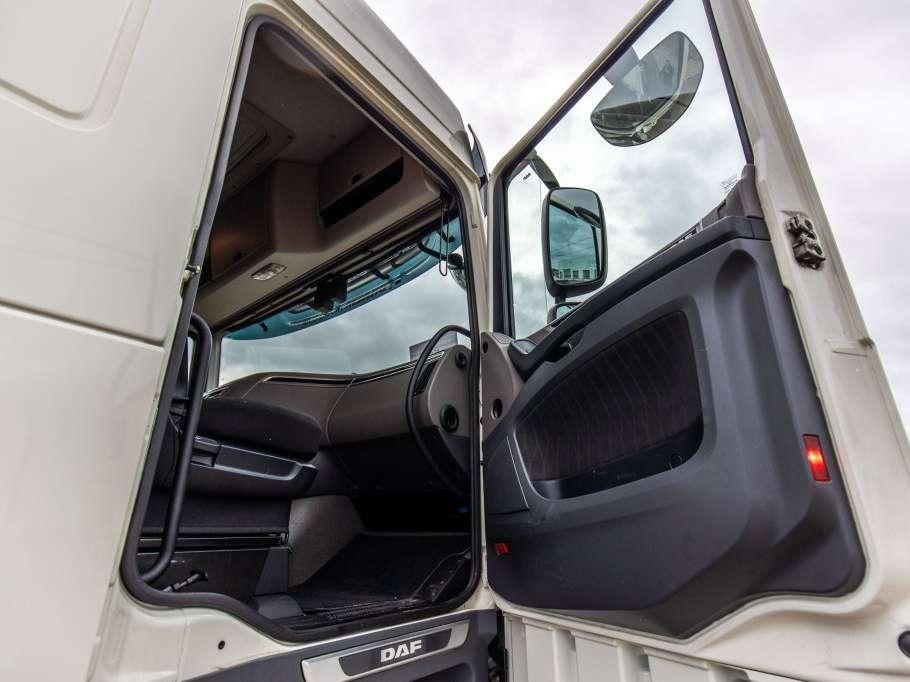 Daf XF 450-6x2 Foto 17