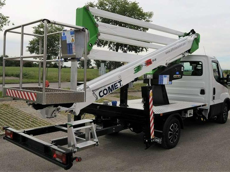 Comet Officine 21/2/9 Foto 5