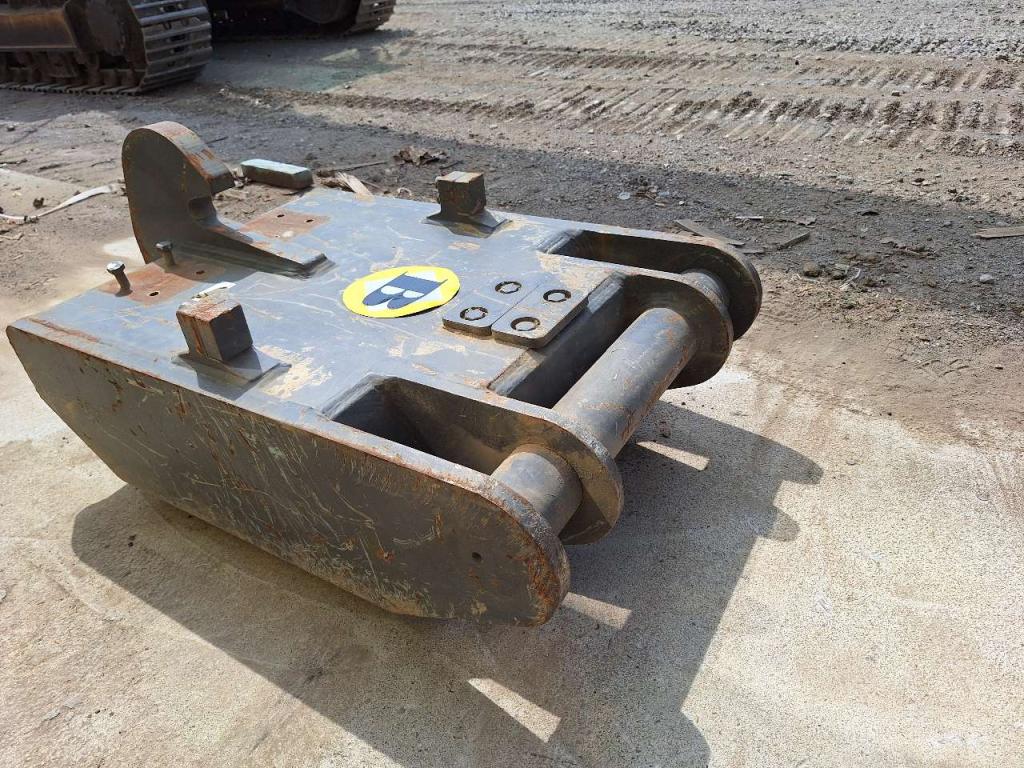 S3 for 38-43 ton excavators Attachment plate Foto 7