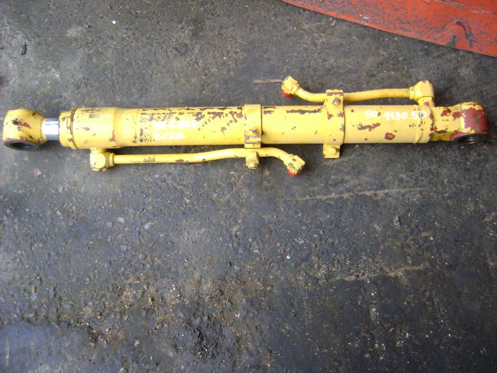 Pistone rotazione benna per New Holland E 80 B Foto 1