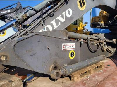 Volvo digging arm 14606868 for Volvo EC210B, EC210C, EC235C... in vendita da Balavto