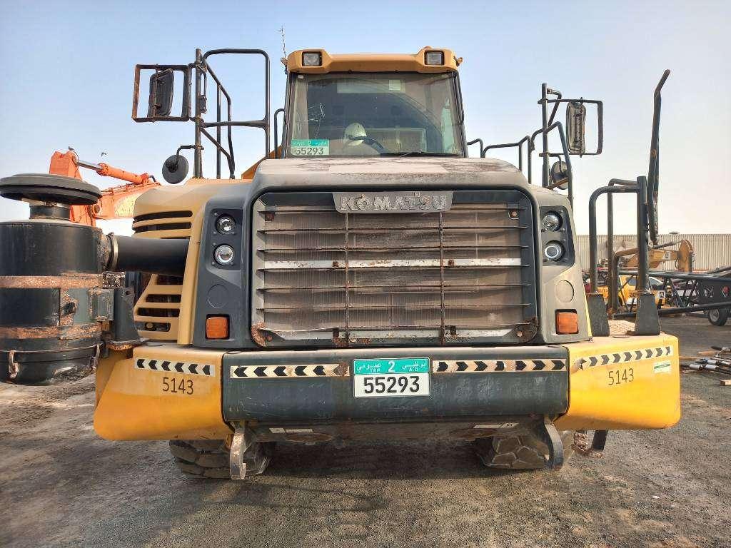 Komatsu HM400-3R (4 pcs available for sale in Abu Dhabi) Foto 8