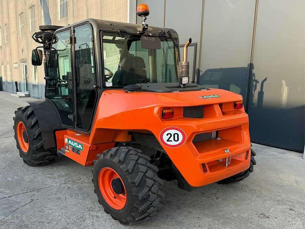 Ausa T144H Foto 9