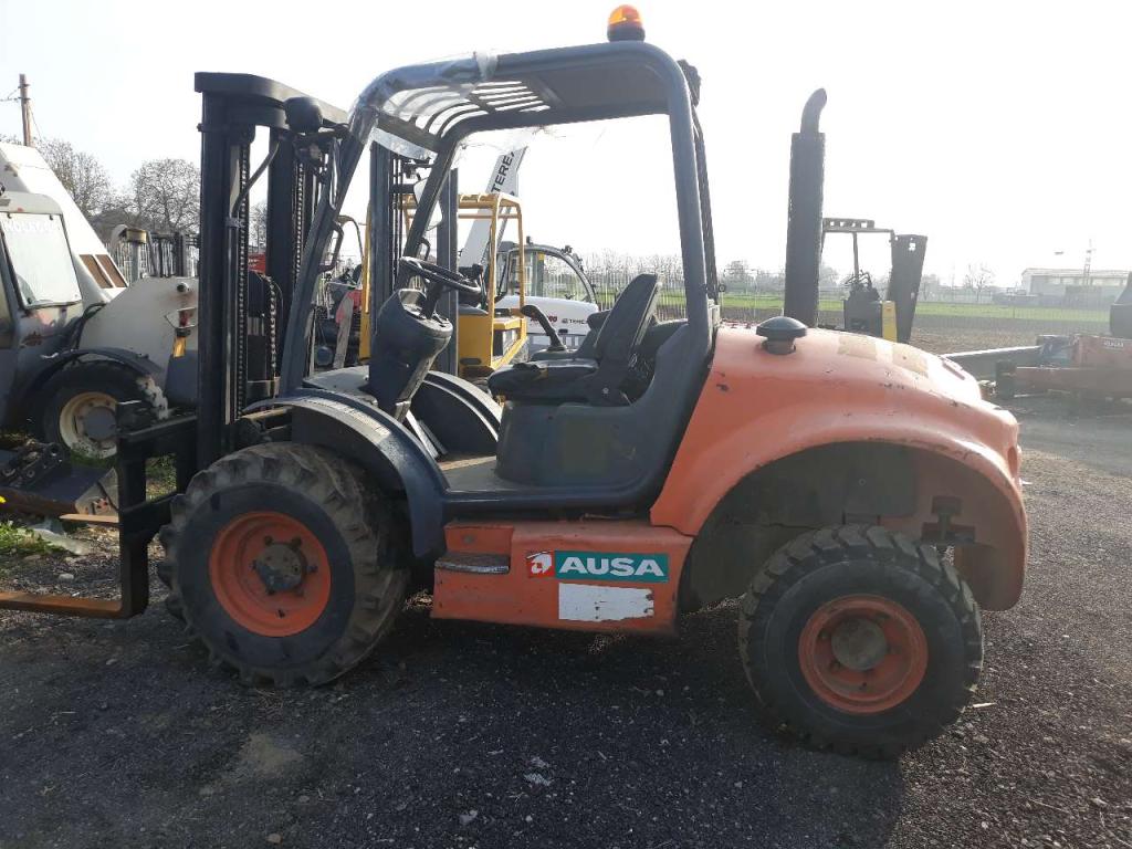Ausa C200HX4 Foto 1