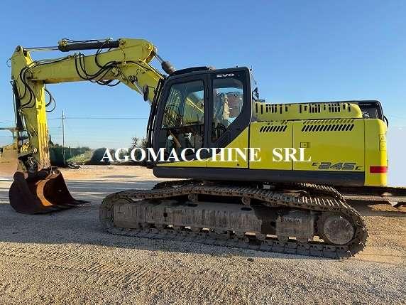 New Holland E245C Foto 3