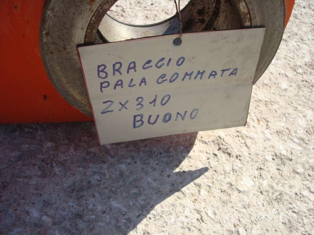 Braccio per pala per PALA GOMMATA ZW310 Foto 1