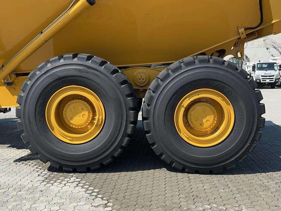 Bell B50E 6x6 Foto 4
