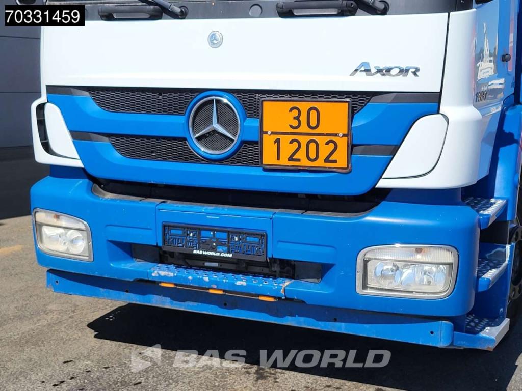 Mercedes-Benz Axor 1833 4X2 Tank Truck 3 Compartments Euro 5 Foto 8