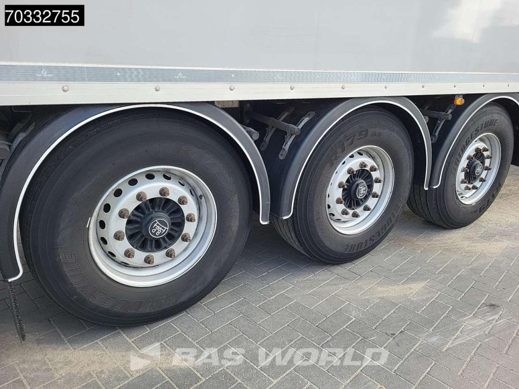Kässbohrer XS APK 12/26 BPW Foto 15