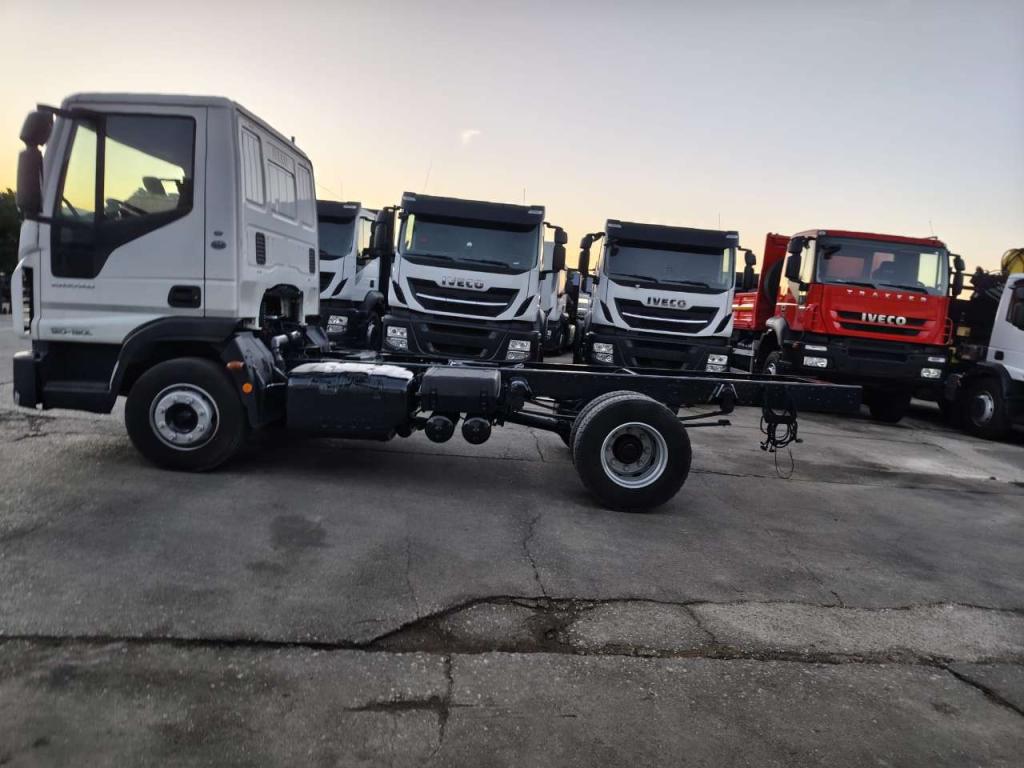 Iveco EUROCARGO 120-190L Foto 17