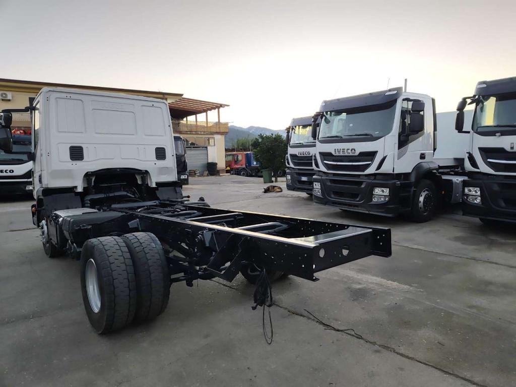 Iveco EUROCARGO 120-190L Foto 27