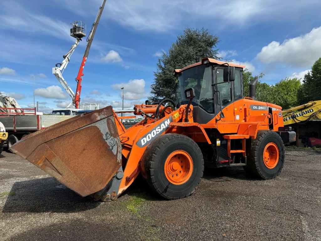 Doosan DL250.3 Foto 1
