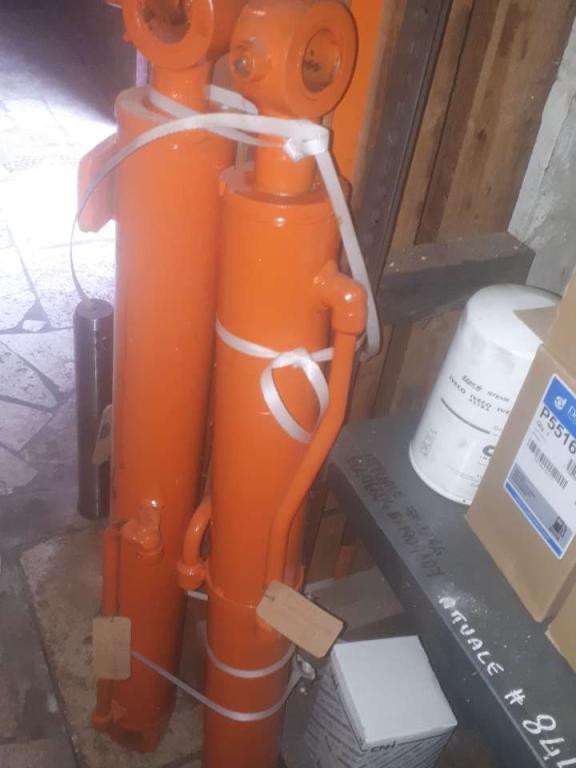 Pistone avambraccio (stick) per Doosan DX35Z Foto 1