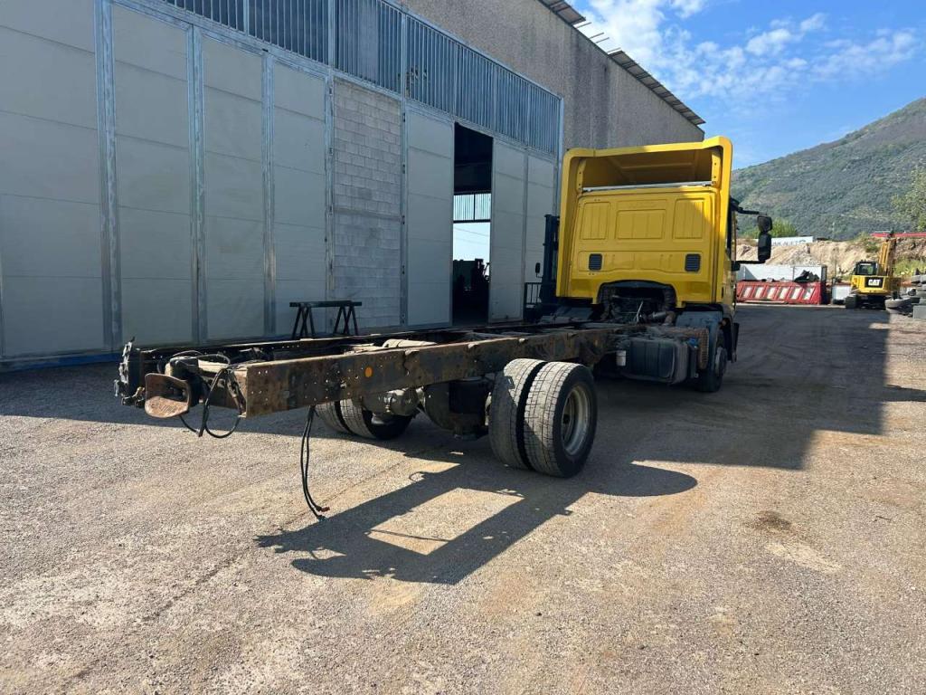 Iveco EUROCARGO 120E28P Foto 21
