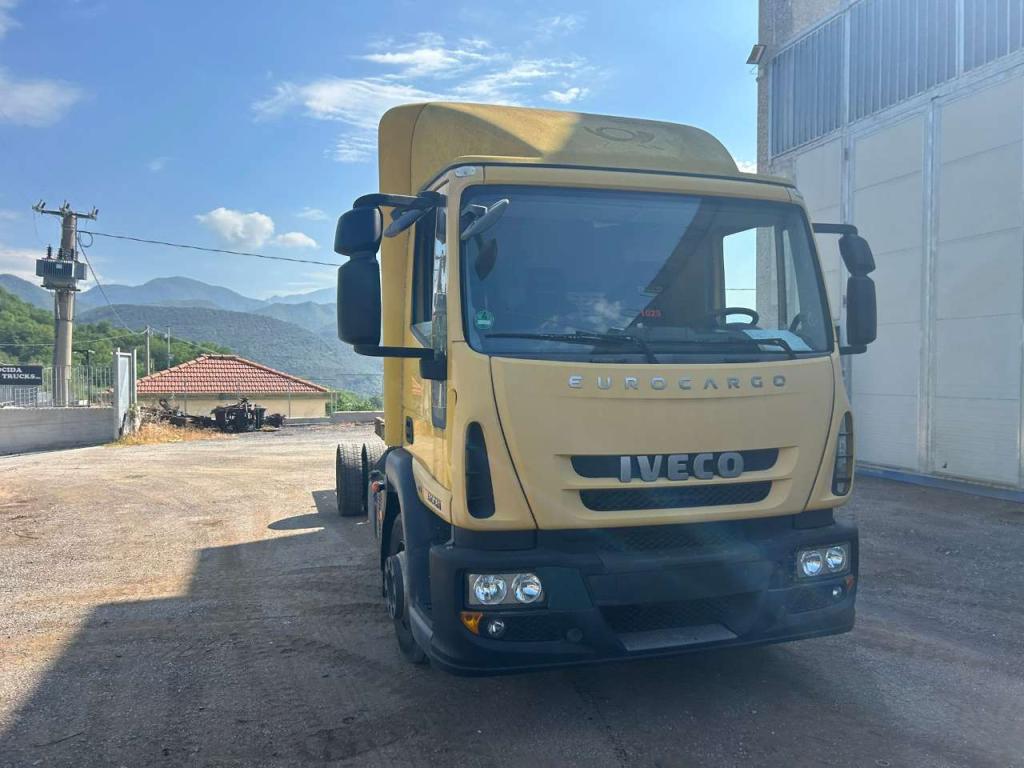 Iveco EUROCARGO 120E28P Foto 4