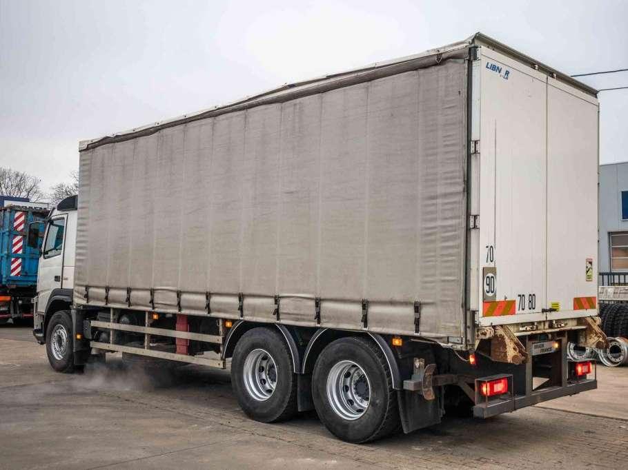 Volvo FM 330+10 pneus/tires-intarder Foto 4