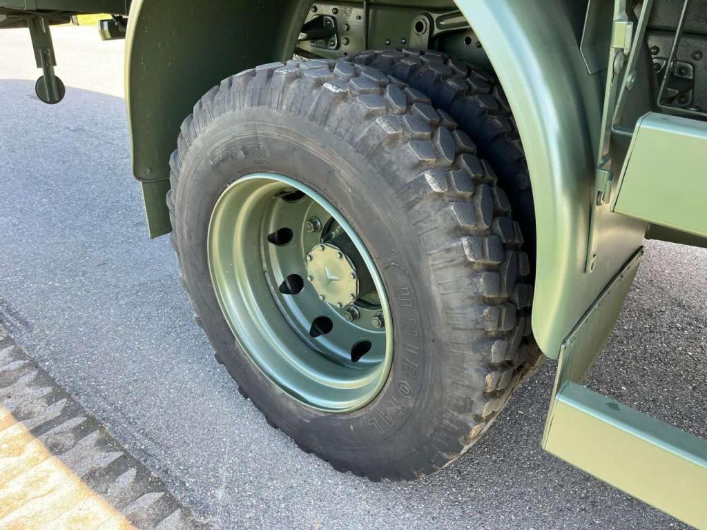 Mercedes-Benz 1017 4X4 ex army reconditioned Foto 11