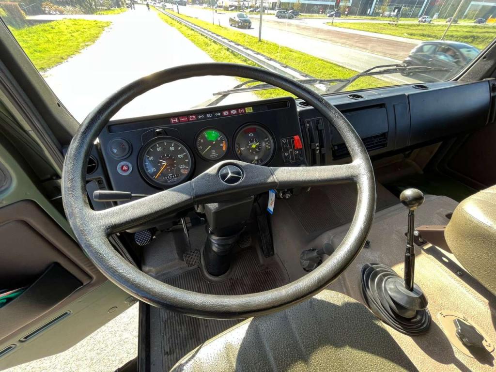 Mercedes-Benz 1017 4X4 ex army reconditioned Foto 30