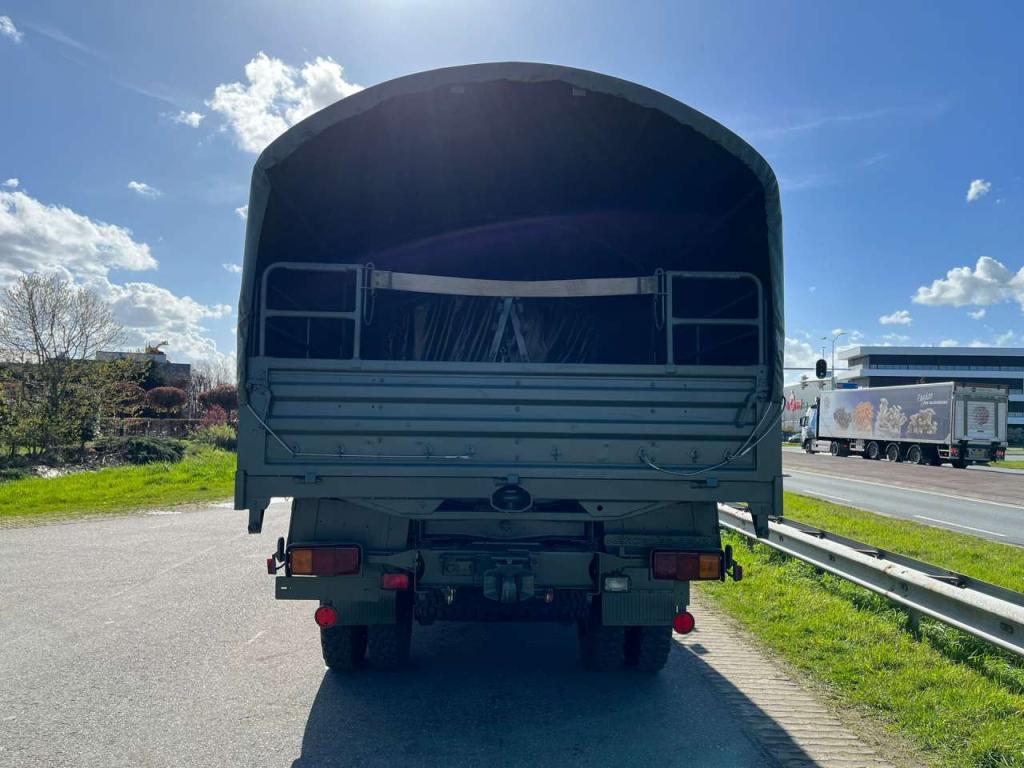Mercedes-Benz 1017 4X4 ex army reconditioned Foto 7