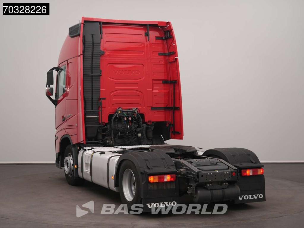 Volvo FH 460 4X2 XL 2x Tanks Navi ACC Foto 8