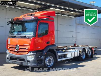 Mercedes-Benz Actros 2533 6X2 LOW Mileage! Lifting BDF system Lift+steering axle Full Air Automatic Euro 6 in vendita da BAS World B.V.