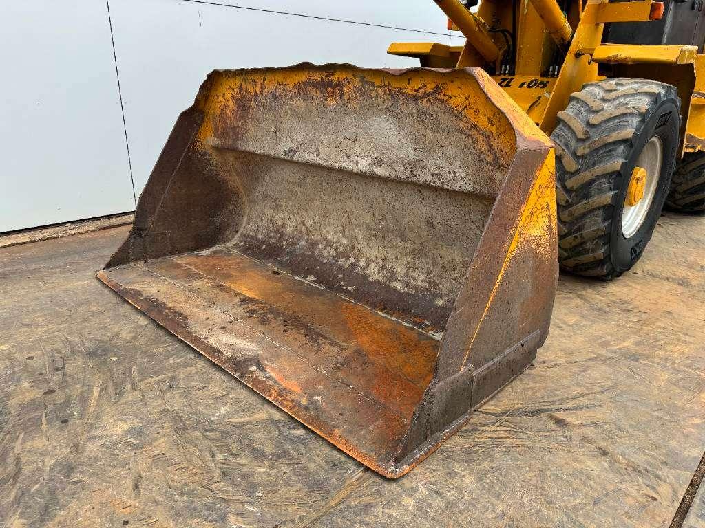 Caterpillar Zeppelin ZL10B - Bucket + Forks / Quick Coupler Foto 11