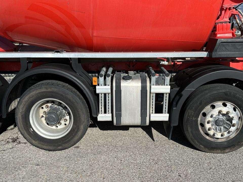 Renault C430 8x4 Foto 10