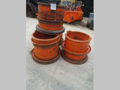 Cerchio per Fiat Kobelco W190 in vendita da OLM 90 Srl