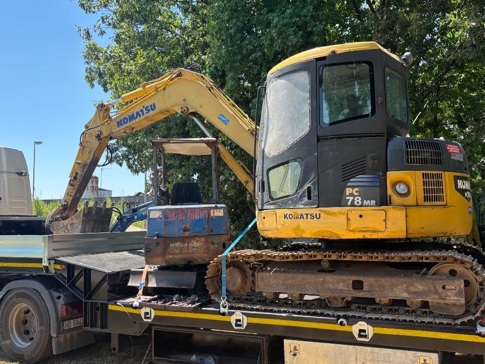 Komatsu PC78 MR-6 Foto 1