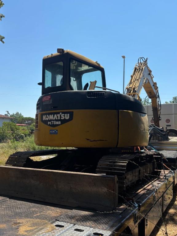 Komatsu PC78 MR-6 Foto 2
