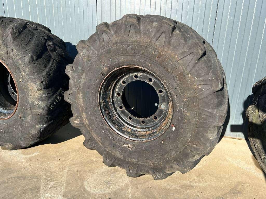 Pneumatico per Michelin 445/70R19.5 incl. rim Foto 10