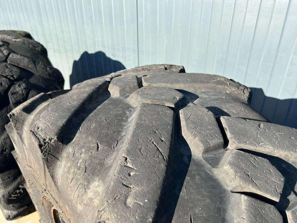 Pneumatico per Michelin 445/70R19.5 incl. rim Foto 11