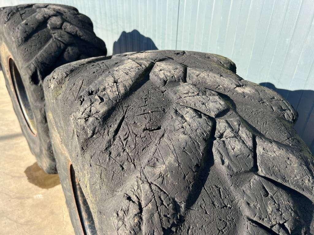 Pneumatico per Michelin 445/70R19.5 incl. rim Foto 9