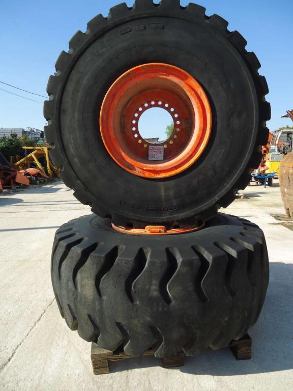 Cerchio per Fiat Kobelco W270 Foto 1