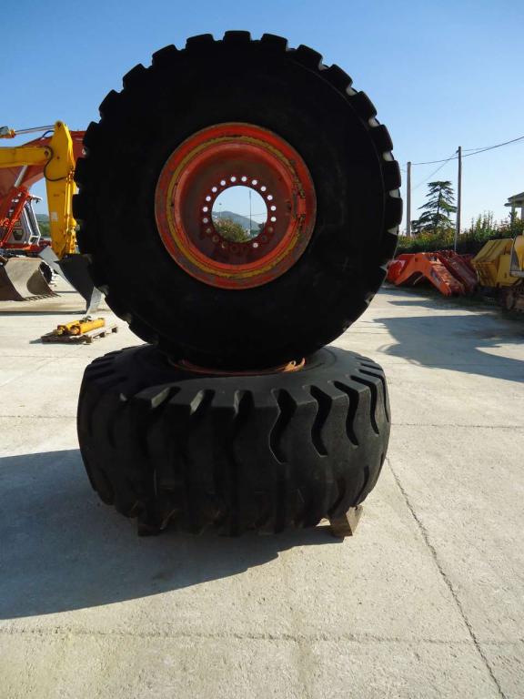 Cerchio per Fiat Kobelco W270 Foto 2