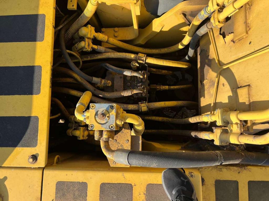 Komatsu PC240NLC-6K Foto 7