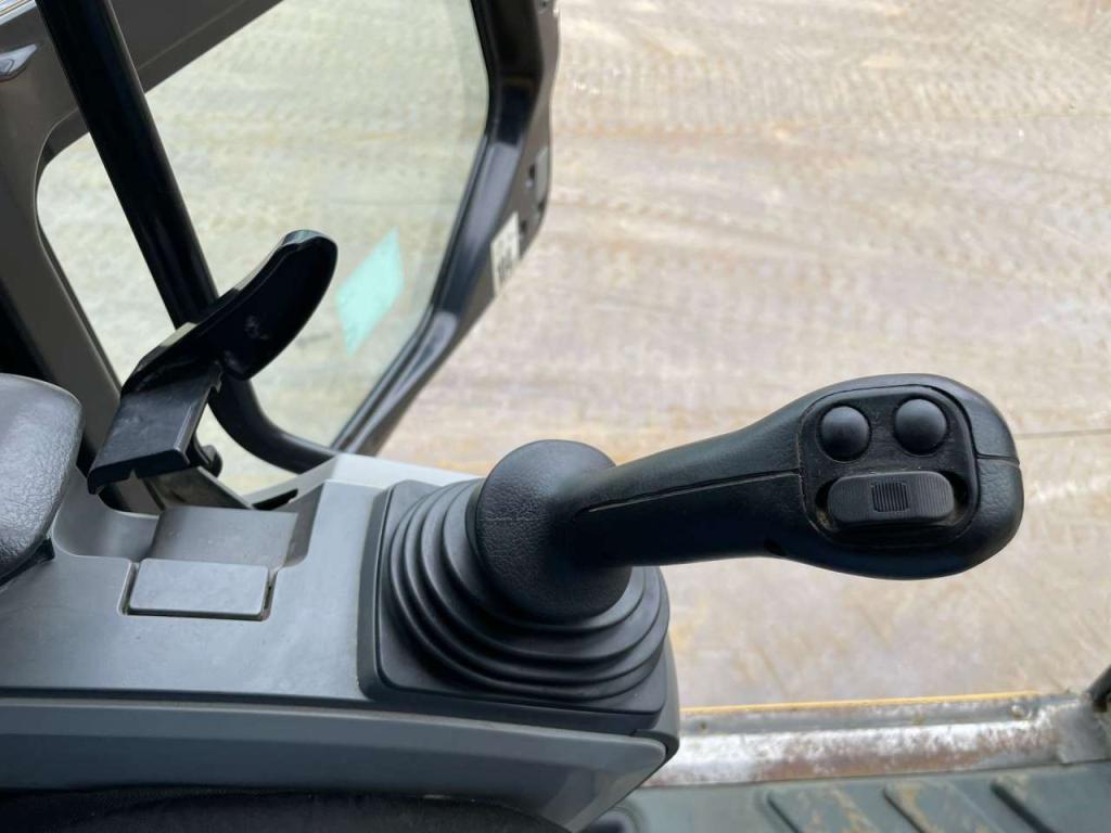Caterpillar 330FLN Foto 26