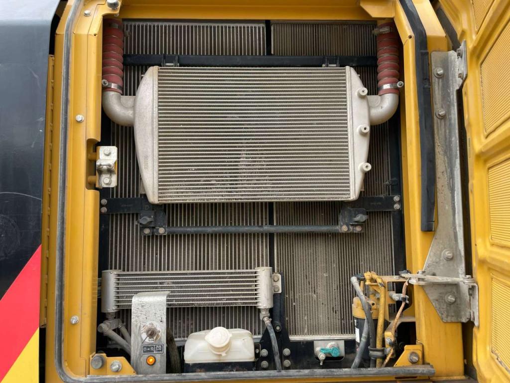 Caterpillar 330FLN Foto 29