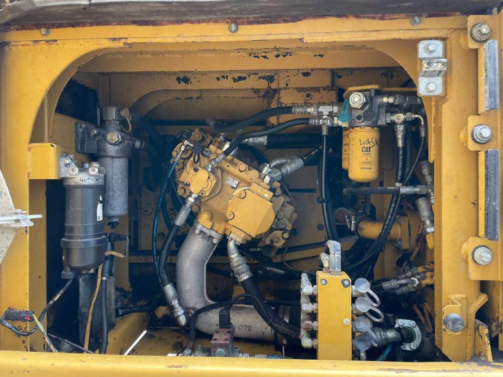 Caterpillar 330FLN Foto 30