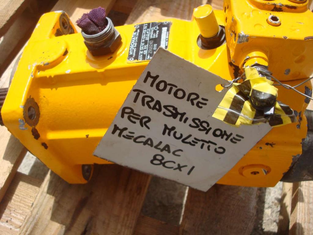 Motore di trasmissione per per Muletto Mecalac 8CXI Foto 5