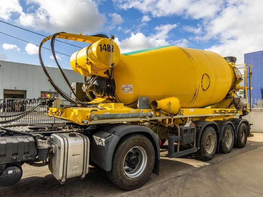 De Buf BETON MIXER/MALAXEUR/MISCHER 12M3 Foto 1