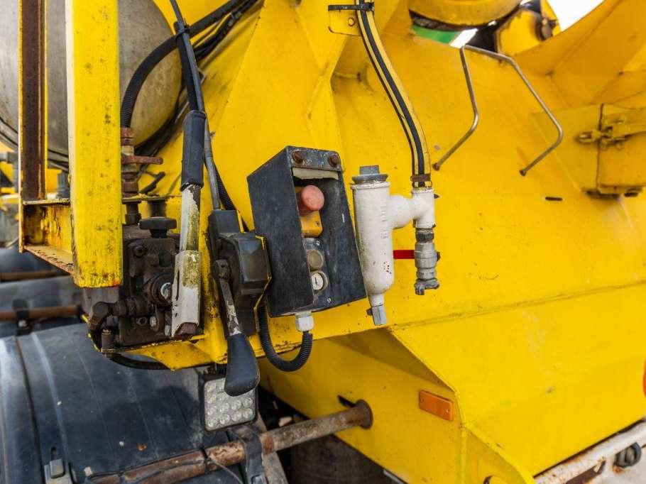 De Buf BETON MIXER/MALAXEUR/MISCHER 12M3 Foto 11