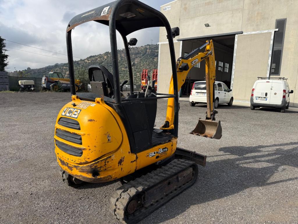 JCB 8018 Foto 4