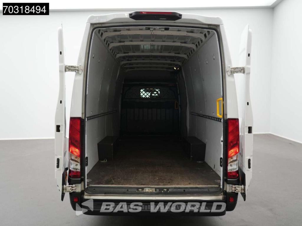 Iveco Daily 35S16 Automaat L3H2 160PK 3,5t Trekgewicht Airco Camera Parkeersensoren Euro6 L3 A/C Foto 9