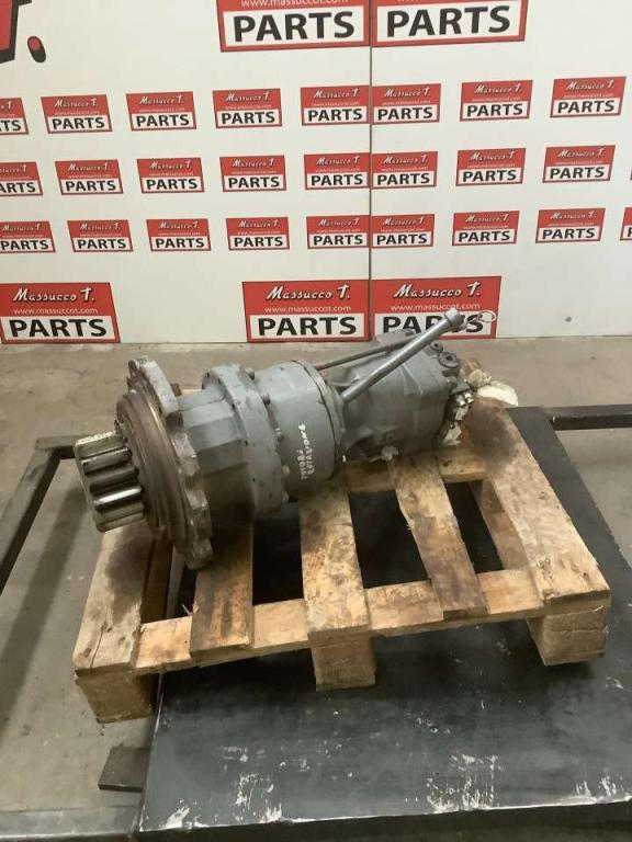 Motore di rotazione per Hitachi ZX135US Foto 3