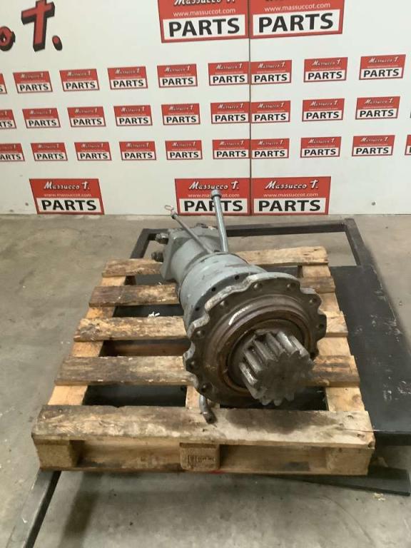Motore di rotazione per Hitachi ZX135US Foto 4