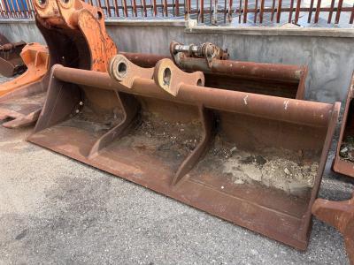 Benna pulizia fossi in vendita da B.T. Macchine Srl