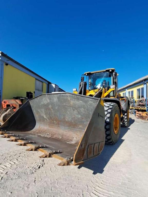 Volvo L120H Foto 9