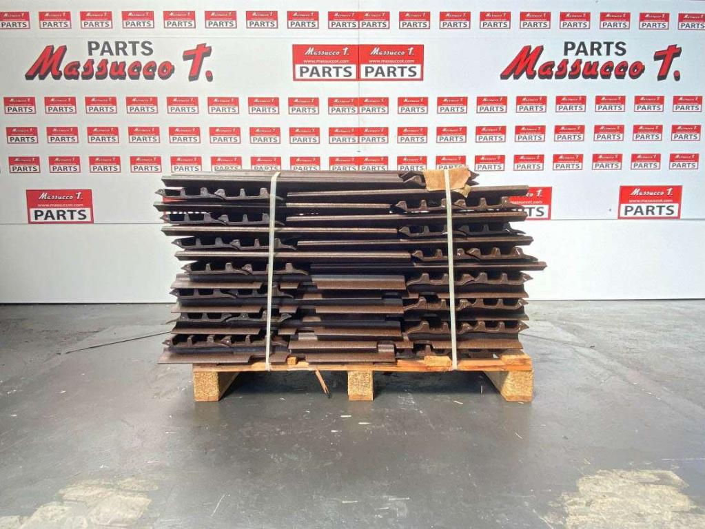 Cingolo in ferro per Hitachi ZX130-5 / ZX130-6 / ZX135 Foto 1